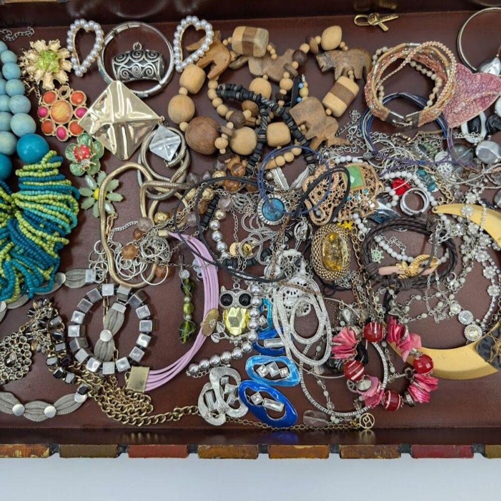 Mixed Junk Jewelry Lot 2 Lbs Crafting Upcycle DIY Repair READ